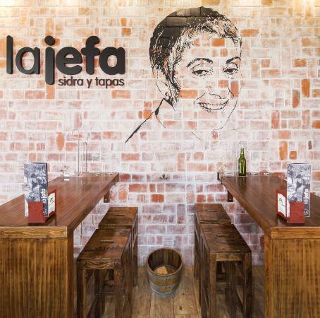 Sidrería y parrilla La Jefa